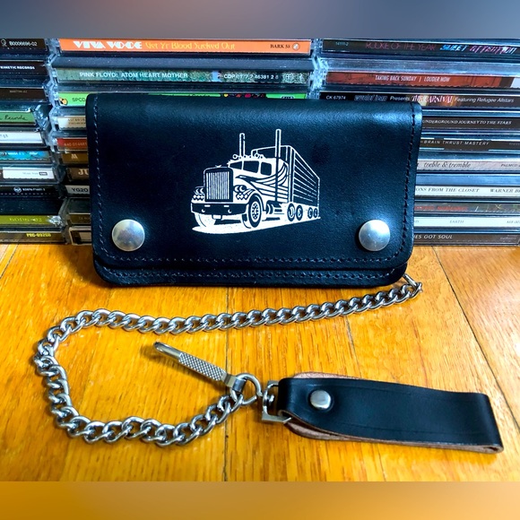 Dodson Leather Chain Wallet - Picture 1 of 9